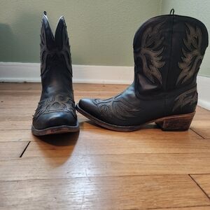 Roper Amelia Eagle Overlay Women's Boot Snip Toe Size 8, Black